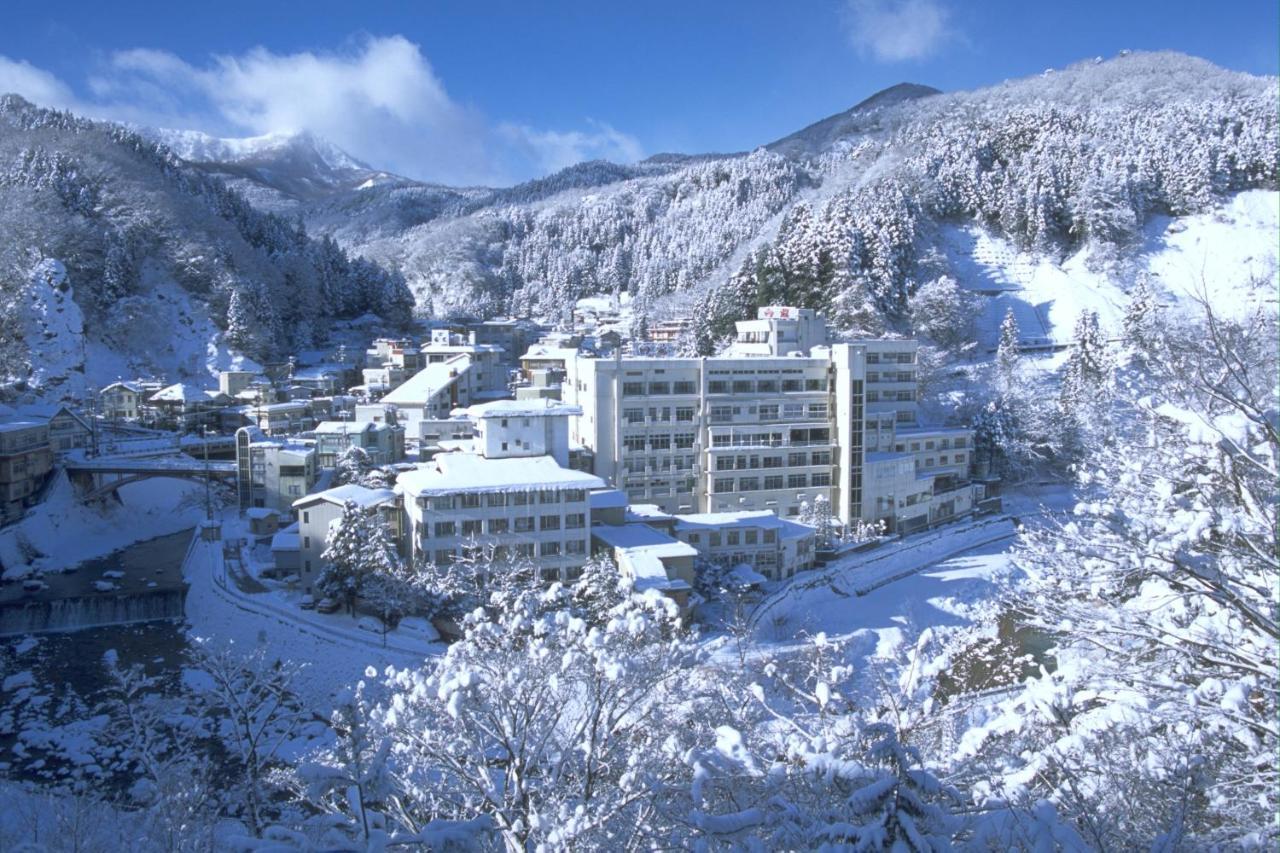 土湯温泉 やすらぎの宿 向瀧旅館 Fukushima  Extérieur photo