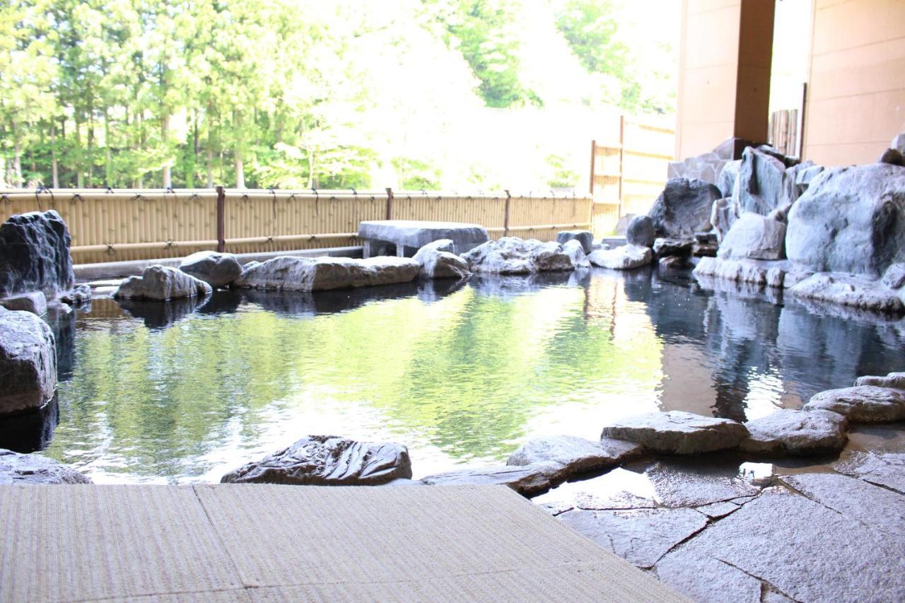 土湯温泉 やすらぎの宿 向瀧旅館 Fukushima  Extérieur photo